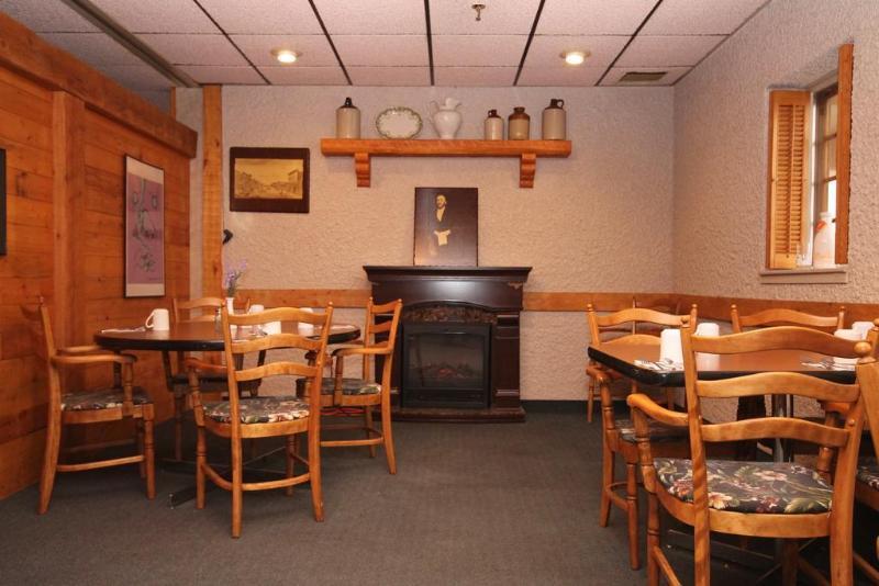Howard Johnson By Wyndham Portage La Prairie Exterior foto